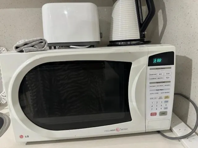 Private Granny Flat - Guesthouse